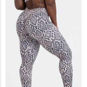 Lici fit python leggings